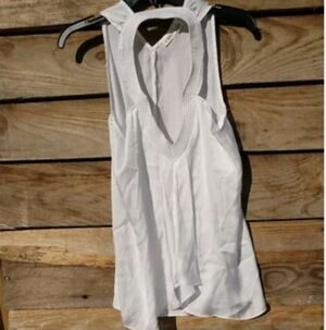 Cato's Tank Top Fancy Cut-Slit in Back  Polyester Feels like Silk Size Medium